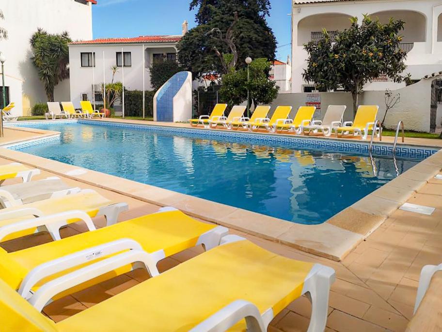 Apartamento Tio Pedro - By Bedzy Albufeira Exterior photo